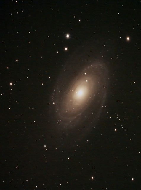 R.Wrobel - M81- N25cm - 11x5mn.jpg